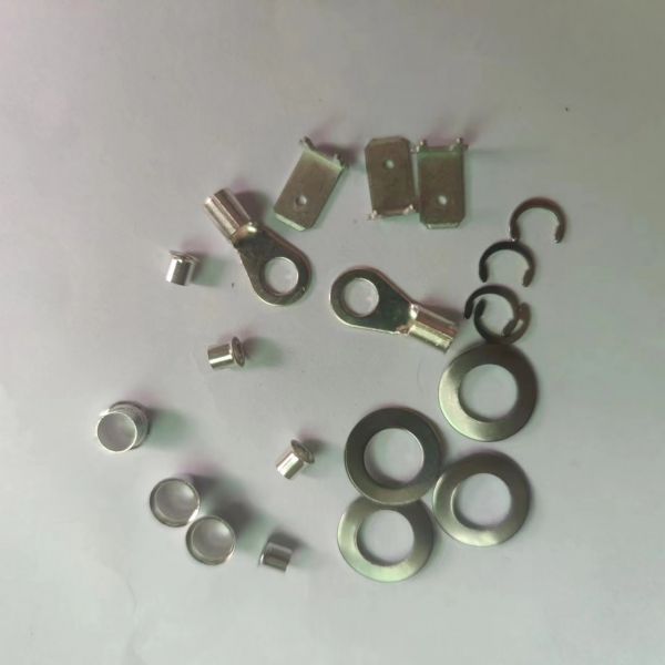 端子、垫片、卡簧