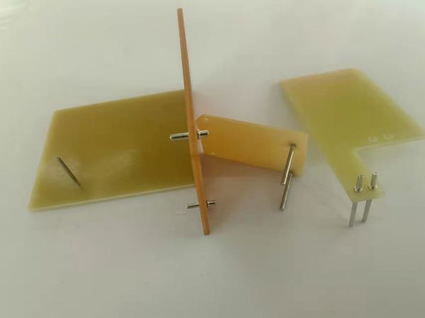 绝缘板+PIN针